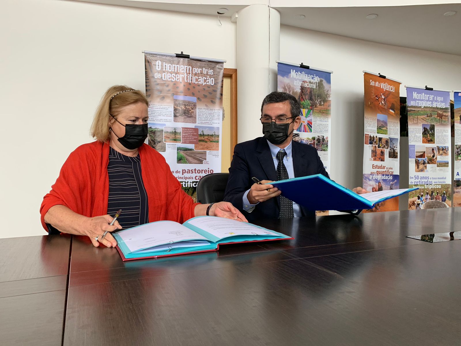 Funceme apresenta estudos e prorroga acordo com instituto francês durante evento em Brasília