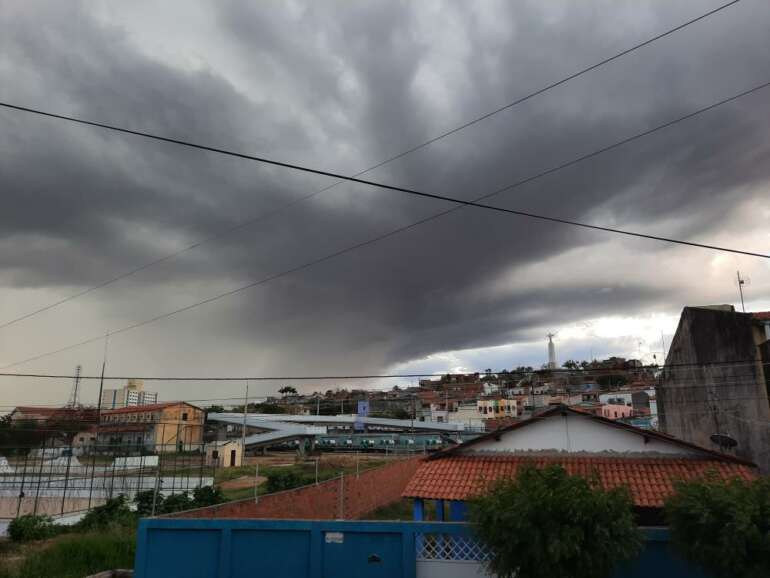 Ceará segue com cenário favorável a chuvas pontuais neste início de Pré-Estação