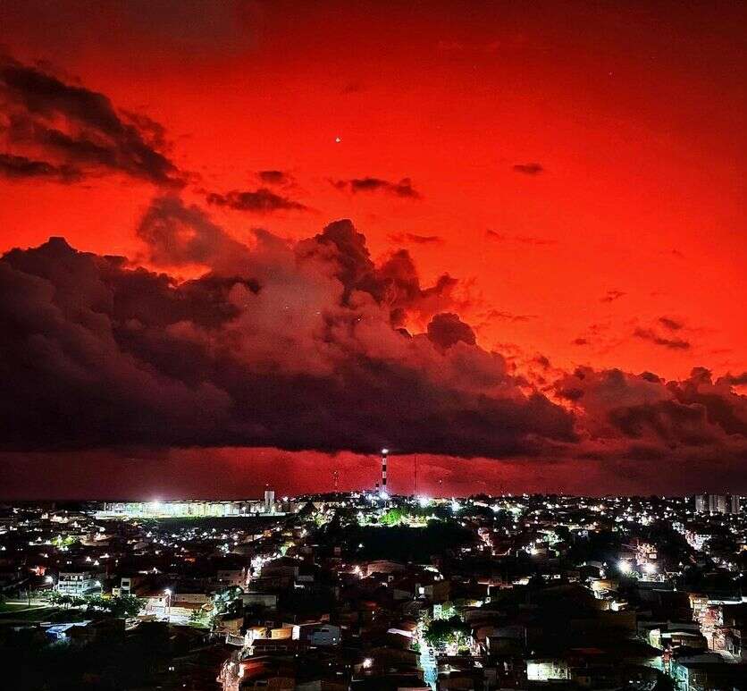 Cinzas de vulcão na Oceania deixam céu avermelhado no Ceará; saiba mais