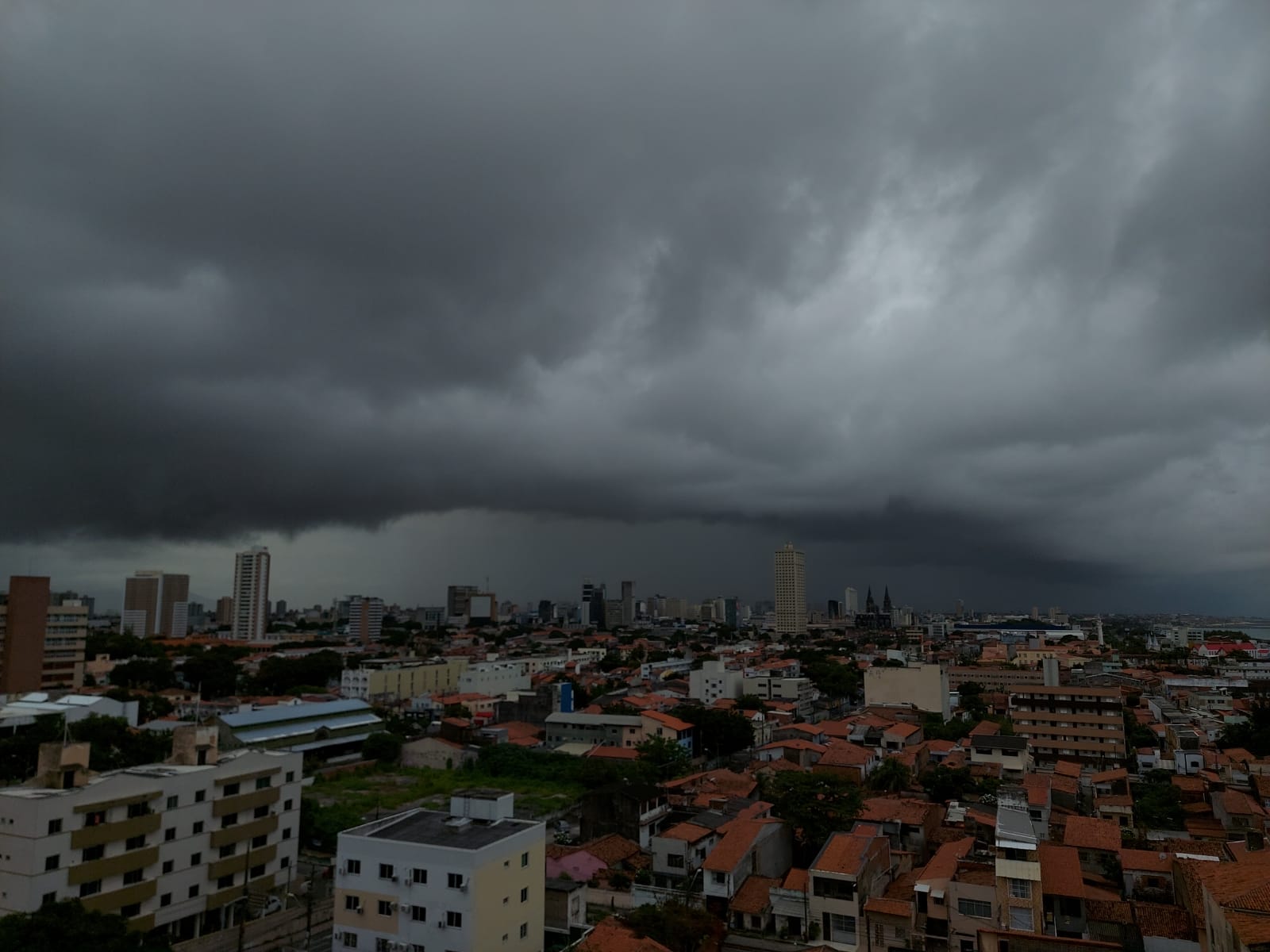 Volta a chover em mais de 100 municípios; veja dados