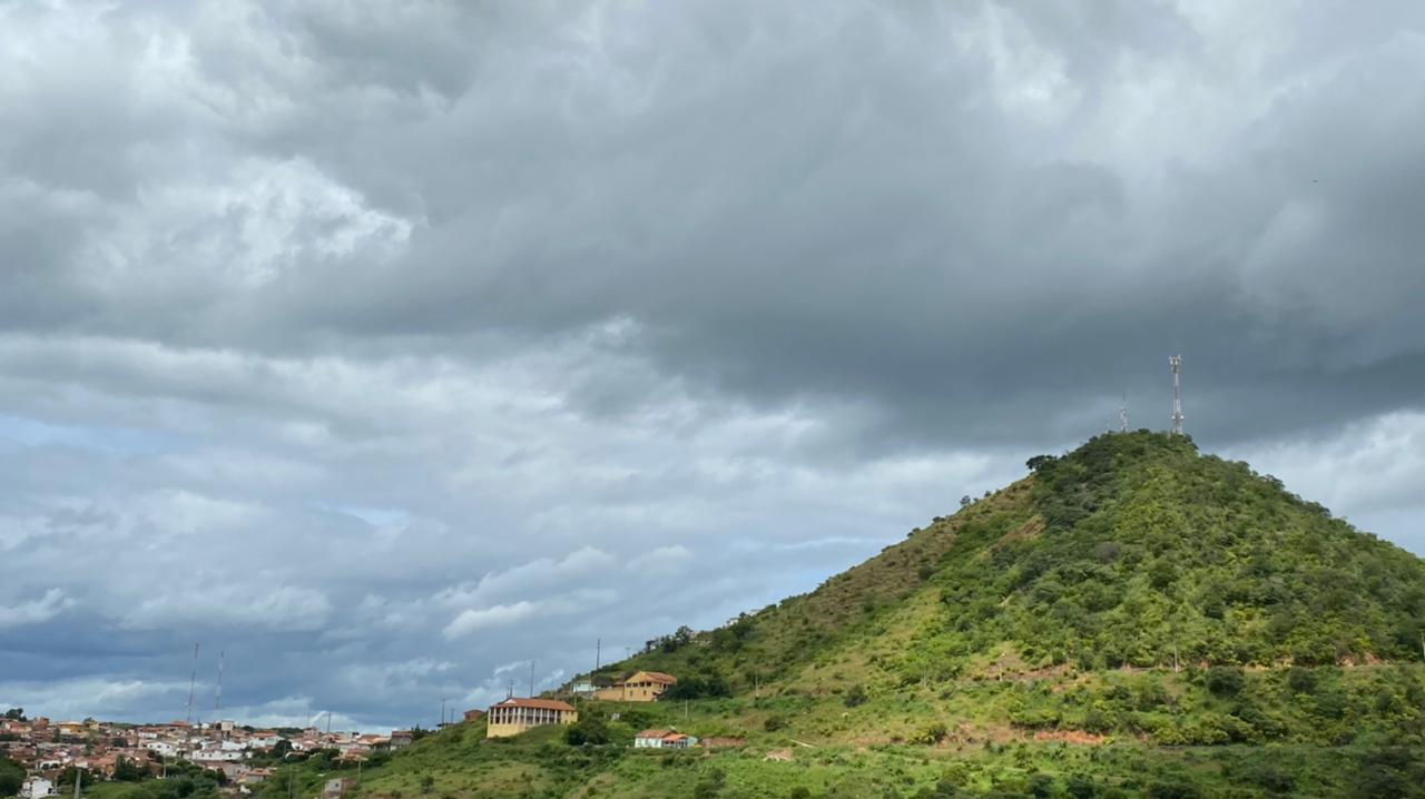 Ceará tem previsão para chuvas pontuais até quinta-feira (19)