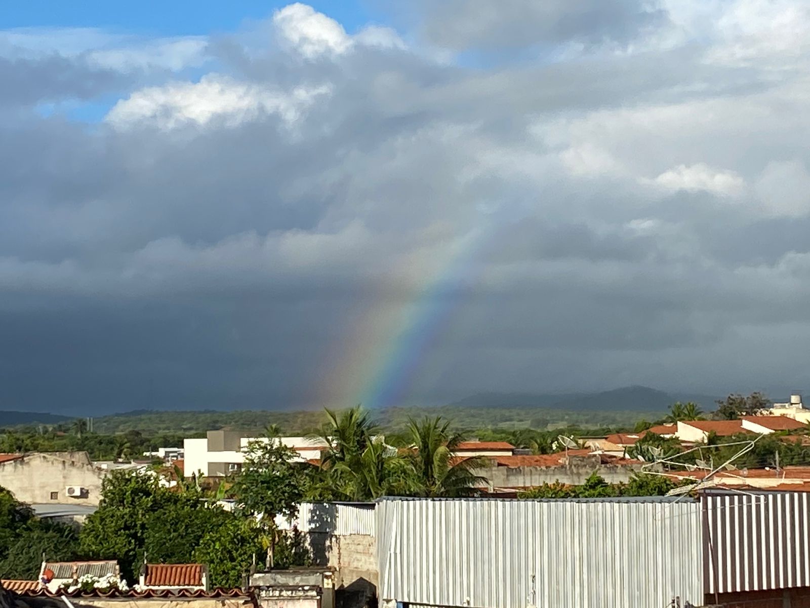 Chove em mais 100 municípios entre segunda (30) e terça-feira (31)