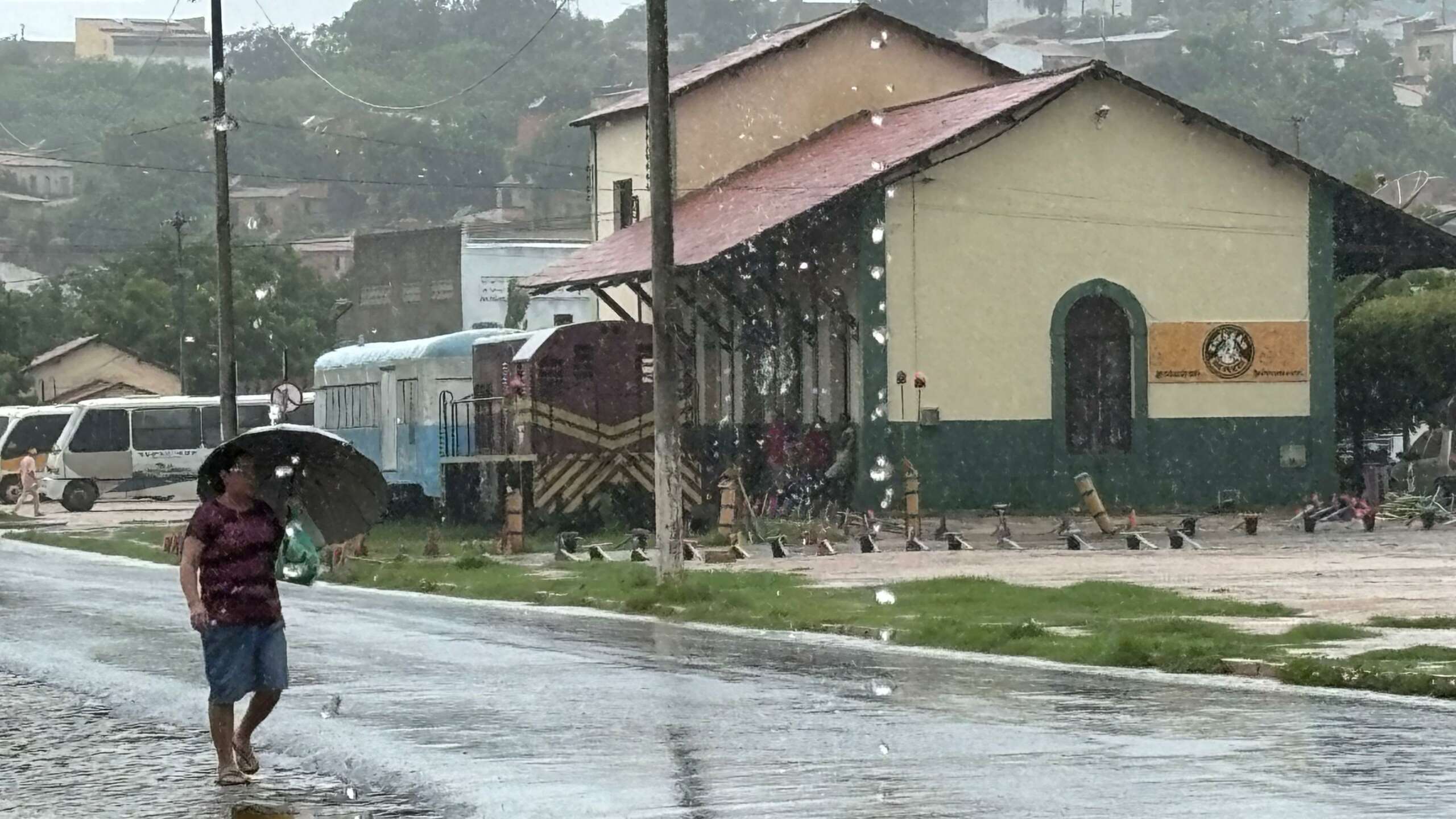 Ceará deve seguir com chuvas isoladas em todas as macrorregiões até quarta-feira (6)