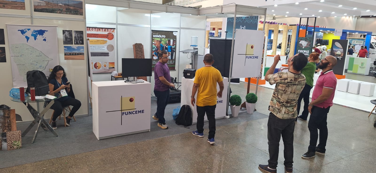 Funceme apresenta estudos e projetos na Feira do Conhecimento 2024