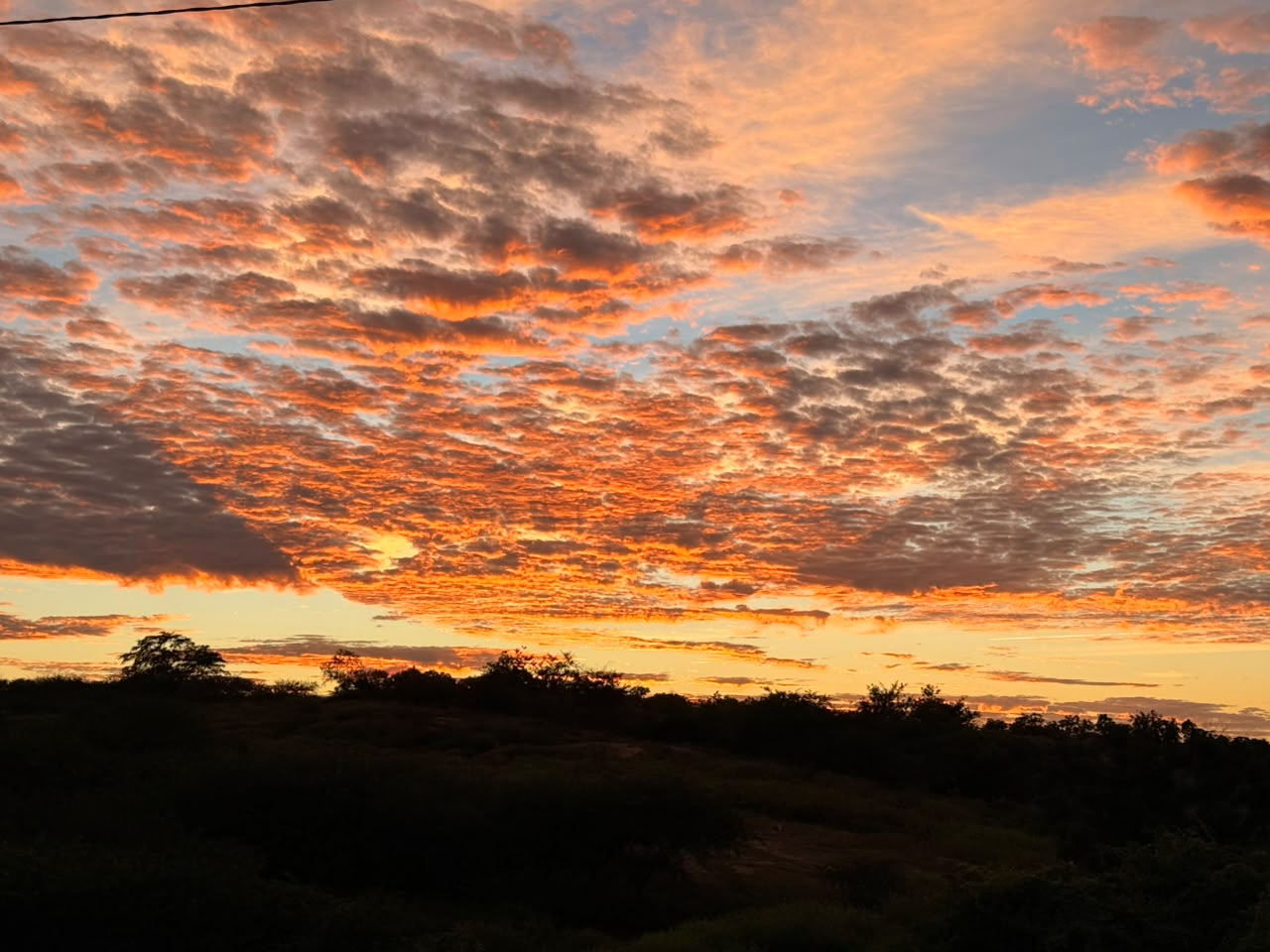 Ceará terá predomínio de sol e calor no início de junho, mas chuvas isoladas seguem previstas, aponta Funceme