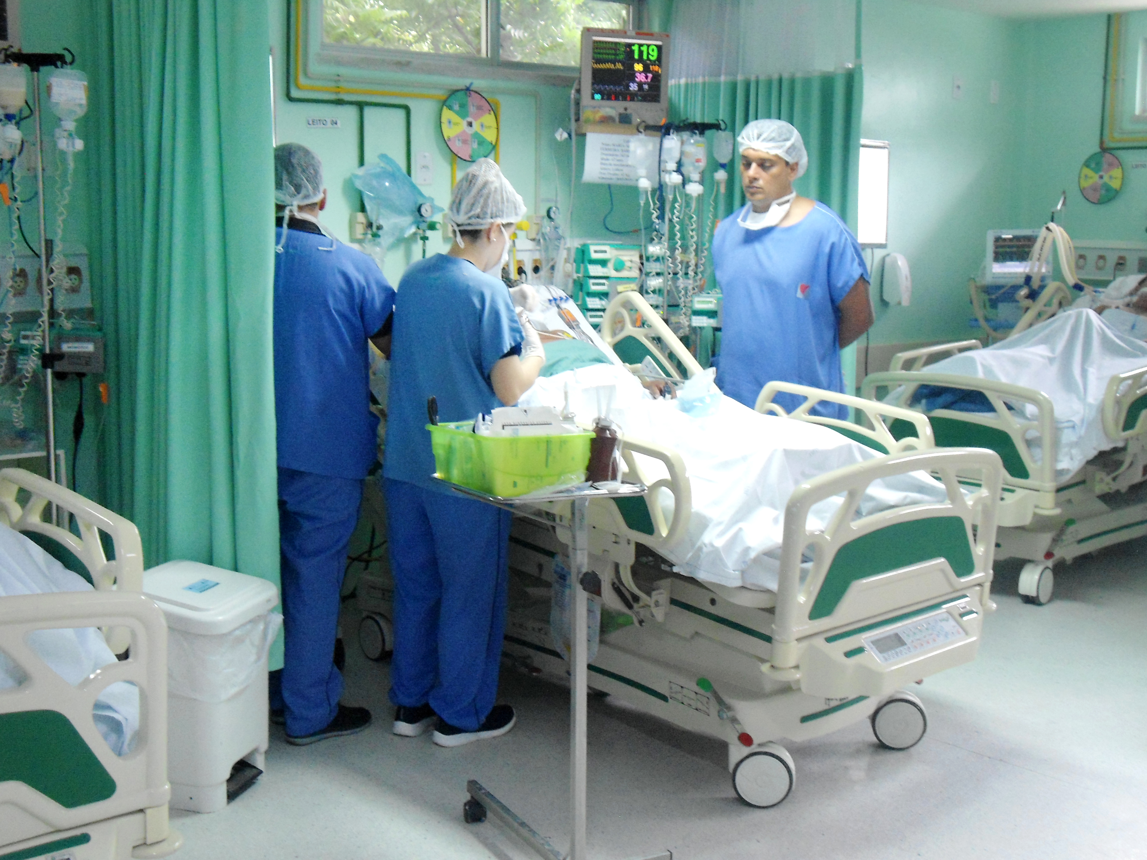 Hospital de Messejana recebe certificação nacional por redução de infecções na UTI