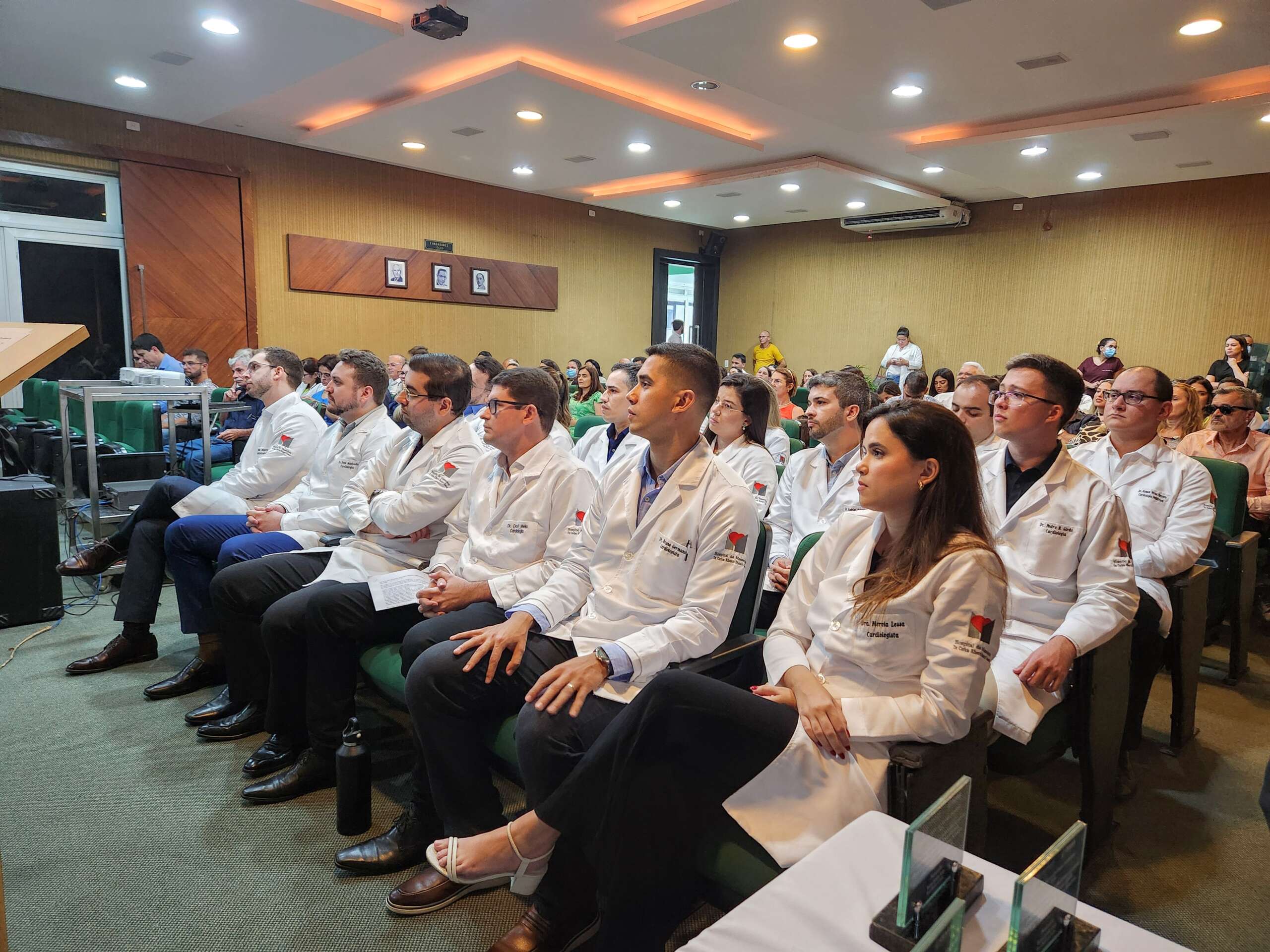 Hospital de Mesejana forma 21 novos médicos especialistas