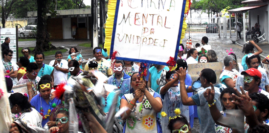 “Carnamental” 2012 anima pacientes do HSMM