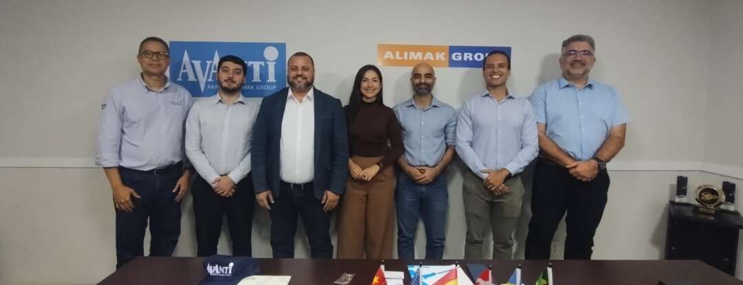 SRI realiza visita institucional à Avanti Sistemas Eólicos no Eusébio
