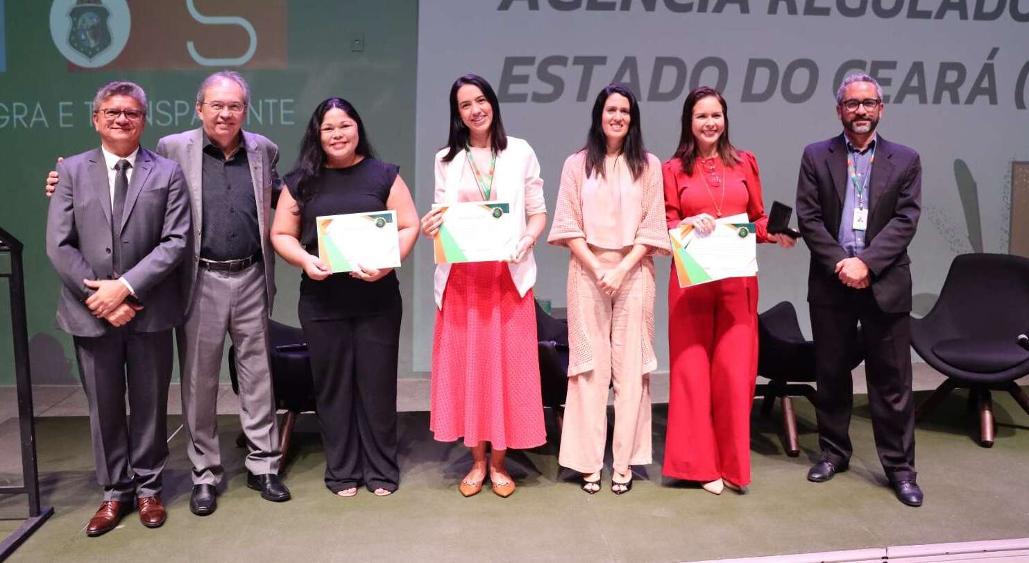 Ouvidoria da Jucec é homenageada em evento da CGE