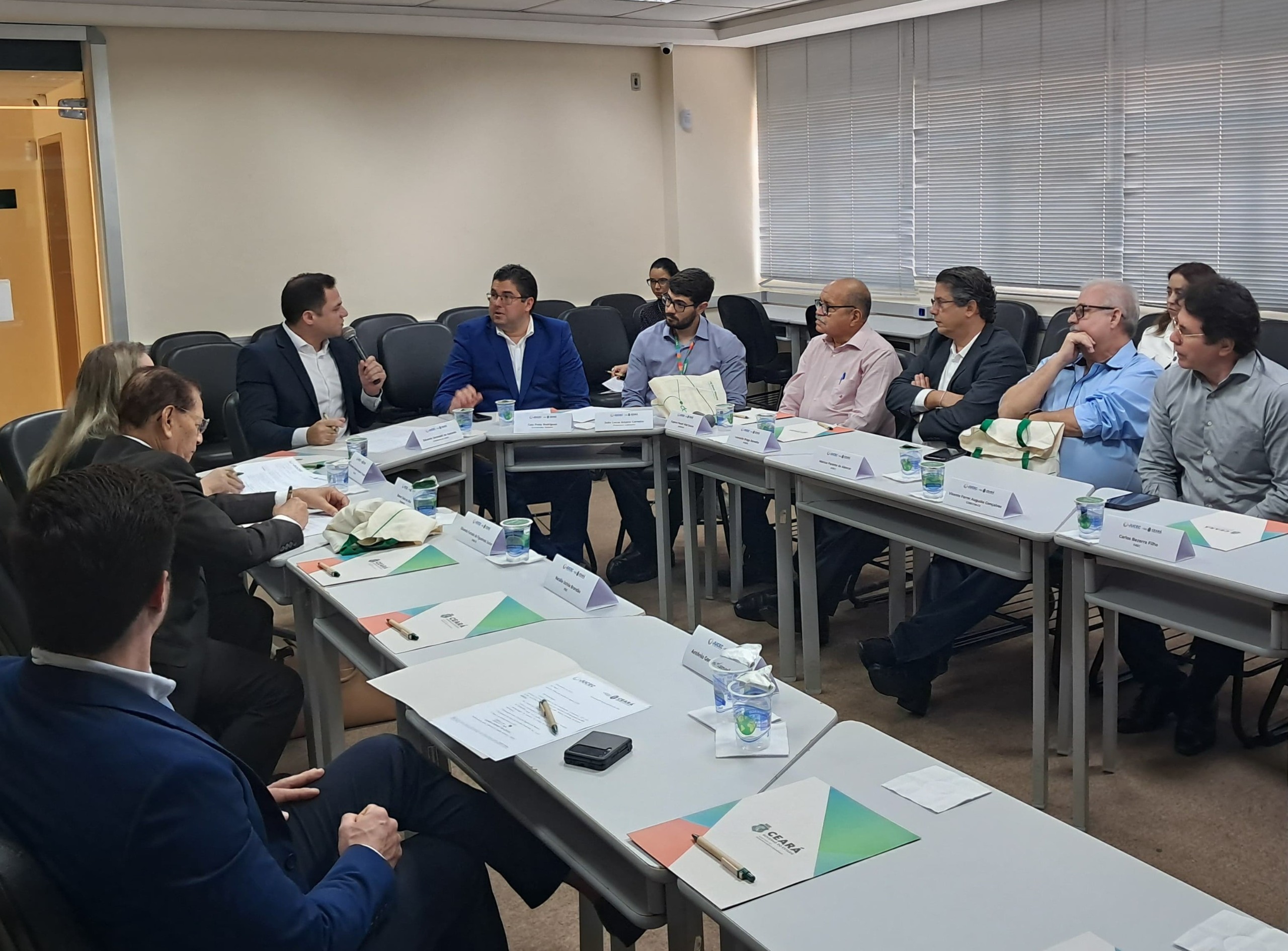 Jucec realiza 1º plenária itinerante na sede da Organização das Cooperativas do Ceará