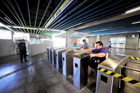 Cartão do Metrofor para pagamento de meia passagem será obrigatório a partir de outubro
