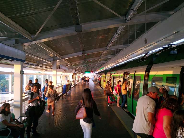 Estação Parangaba do Metrô de Fortaleza oferece aos passageiros acesso gratuito à Internet sem fio (Wi-Fi)