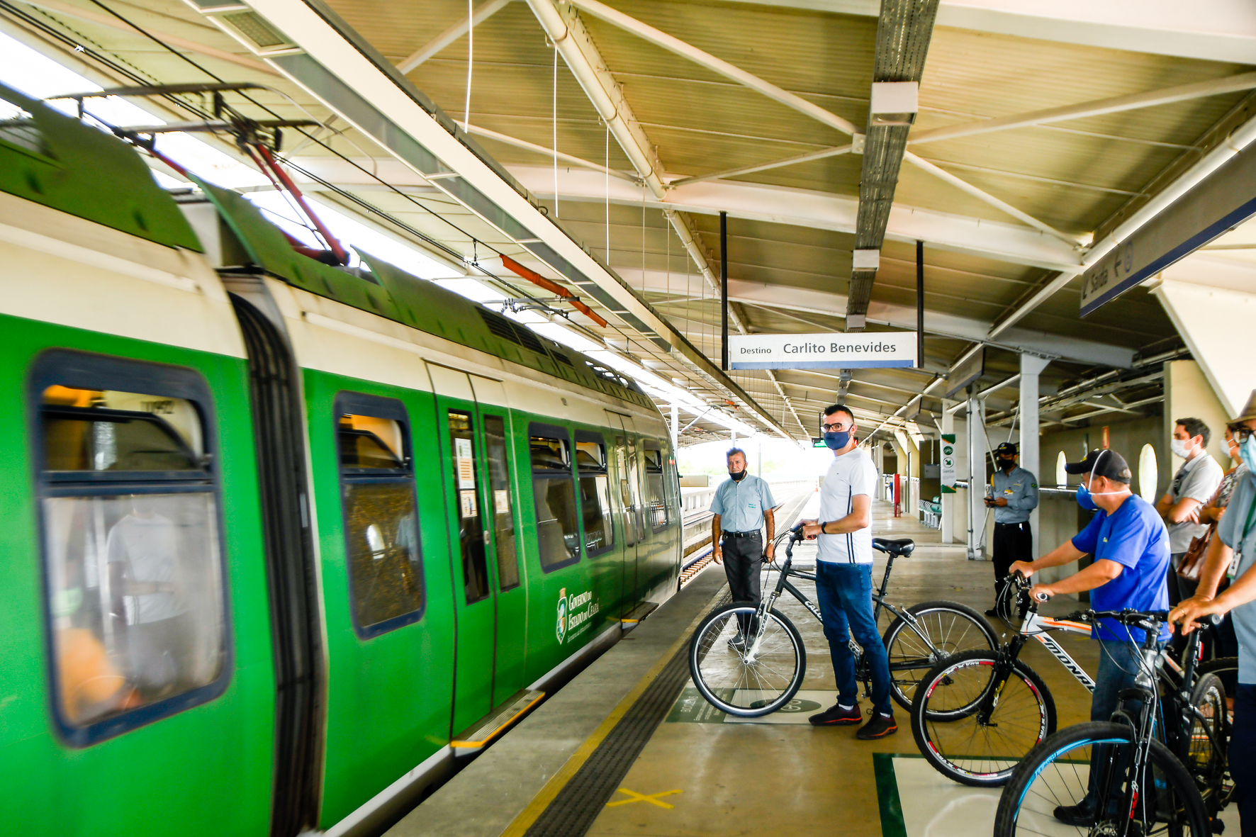 Porque não é possível embarcar com bicicleta nos horários de pico?