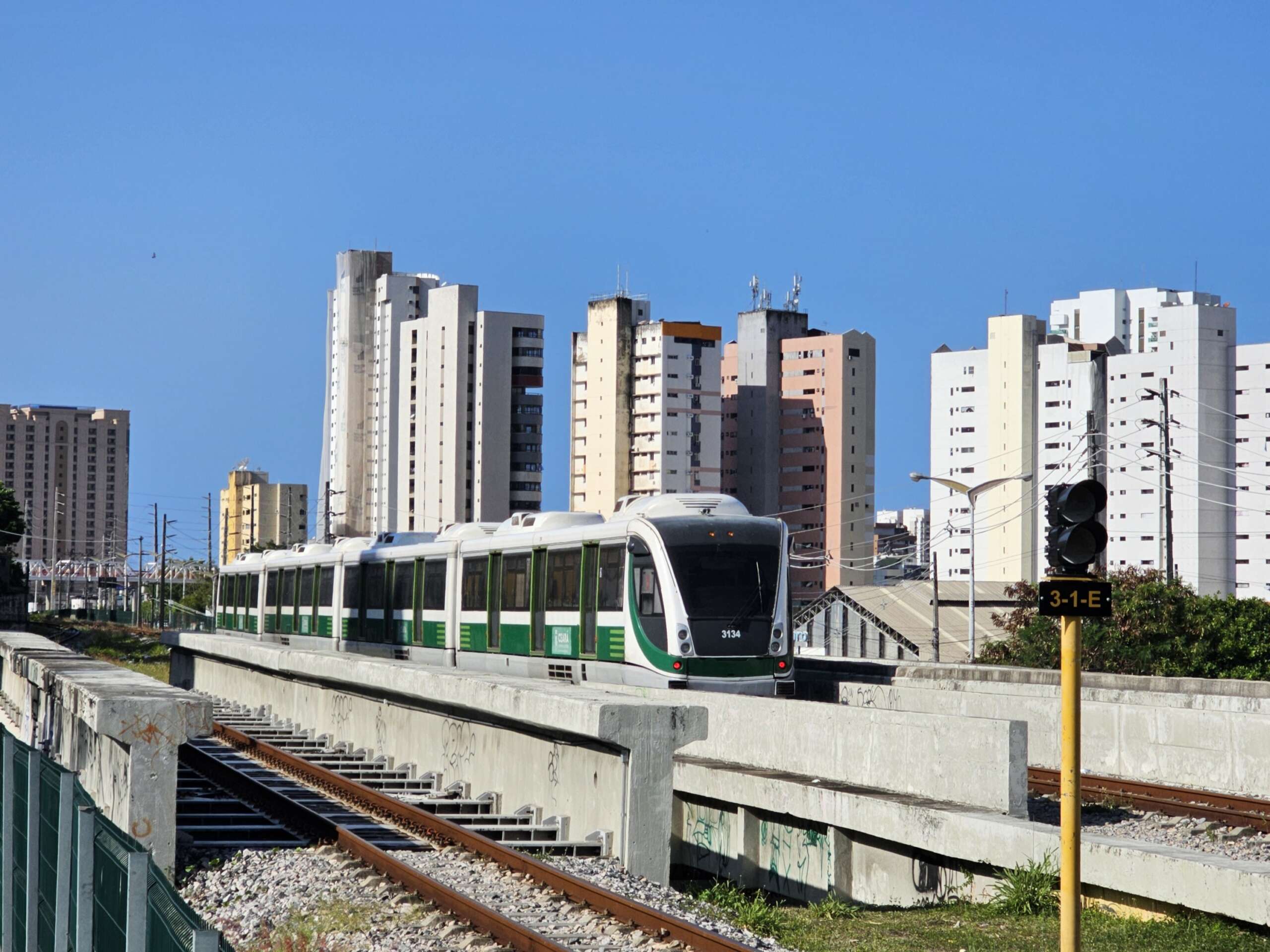 Metrô e VLTs circulam em horários especiais no feriado de 7/9