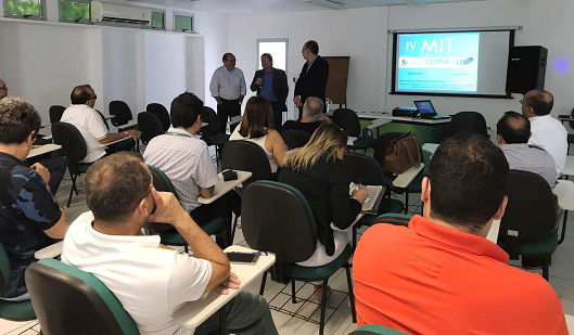 Encontro realizado nesta quita-feira debateu sobre tecnologia heliotérmica
