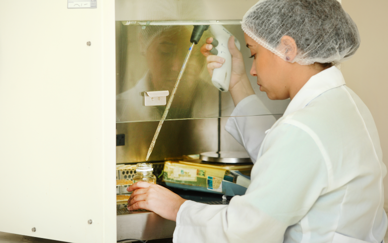 Laboratório do Nutec é o único do Ceará com acreditação para análise de Salmonella