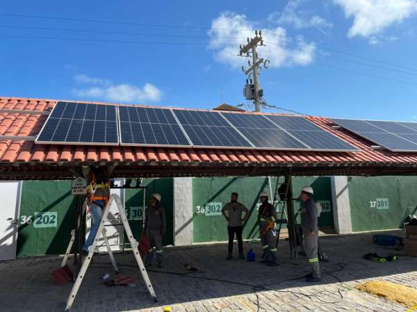 Nutec visita instalações de projeto solar da Dutos Engenharia