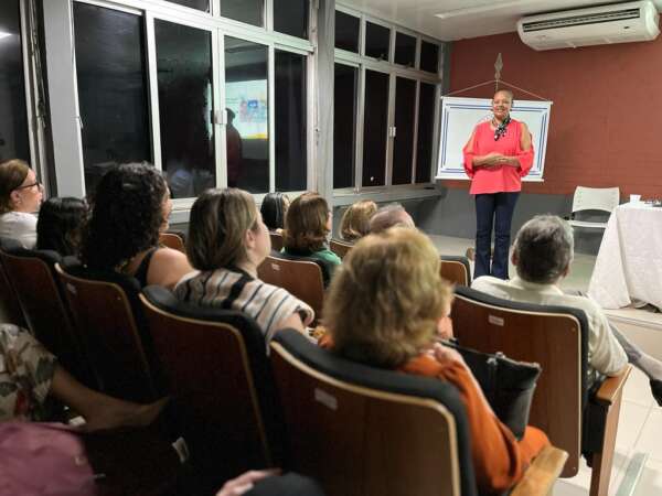 Sandra Monteiro apresenta ações de C&T em evento da Academia Cearense de Ciências