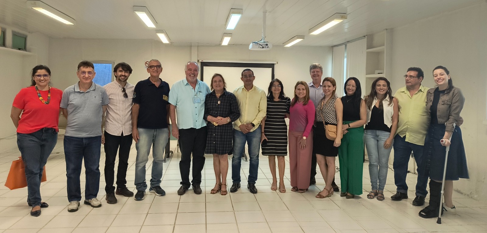 Rede de Pesquisas em Energias Renováveis visita o Nutec