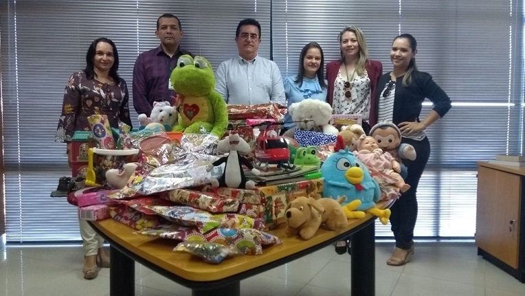 Pefoce recebe doação de brinquedos da SSPDS para crianças atendidas pelo Namca