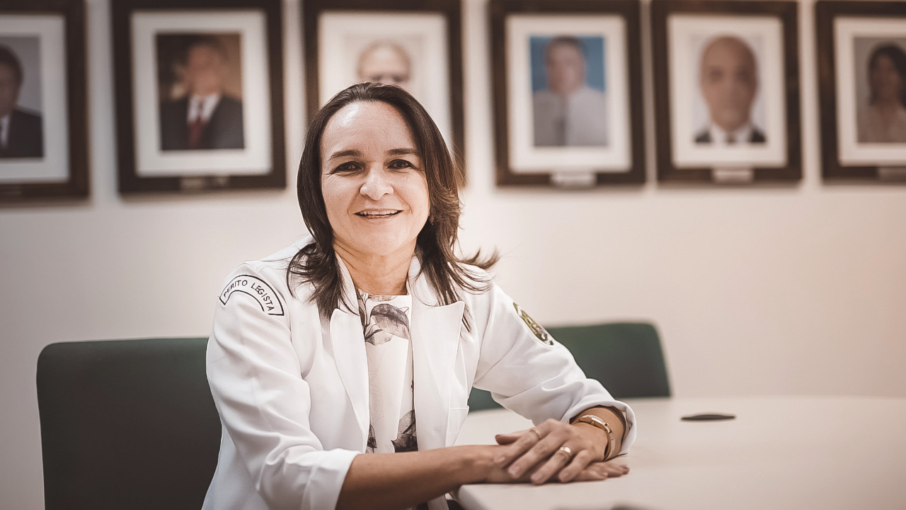 Especial #MulheresnaPefoce: médica perita legista ingressou na Pefoce com o desejo de fazer justiça
