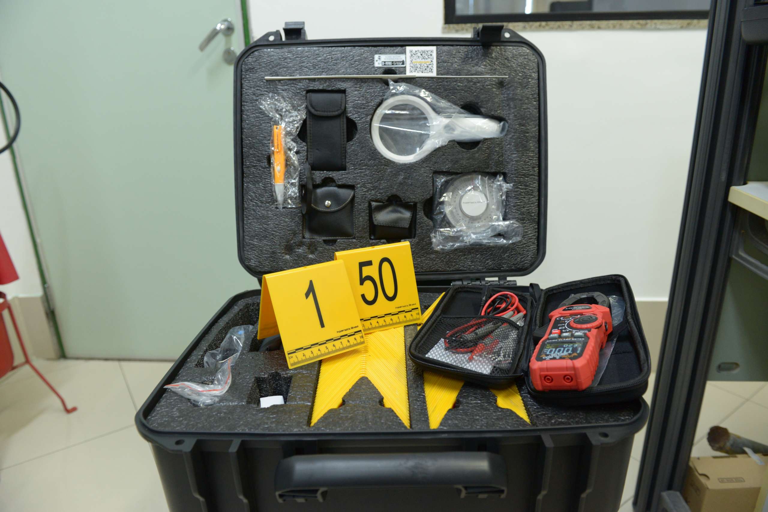 Pefoce recebe kits com maletas e novos equipamentos para perícia