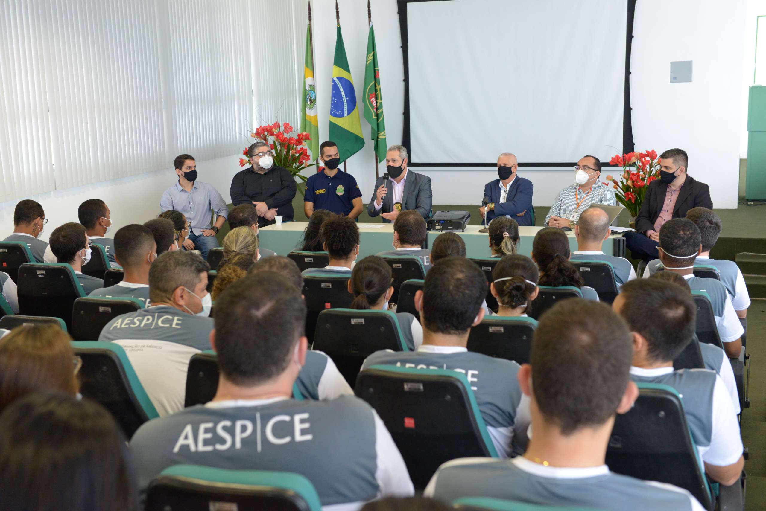 Alunos do Curso de Formação para peritos iniciam estágio supervisionado na Pefoce