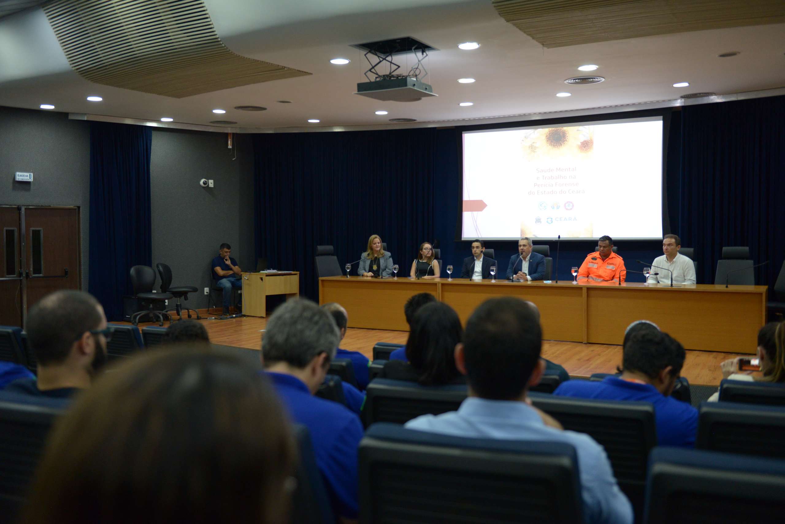 Pefoce realiza palestra sobre saúde mental e trabalho de perícia criminal
