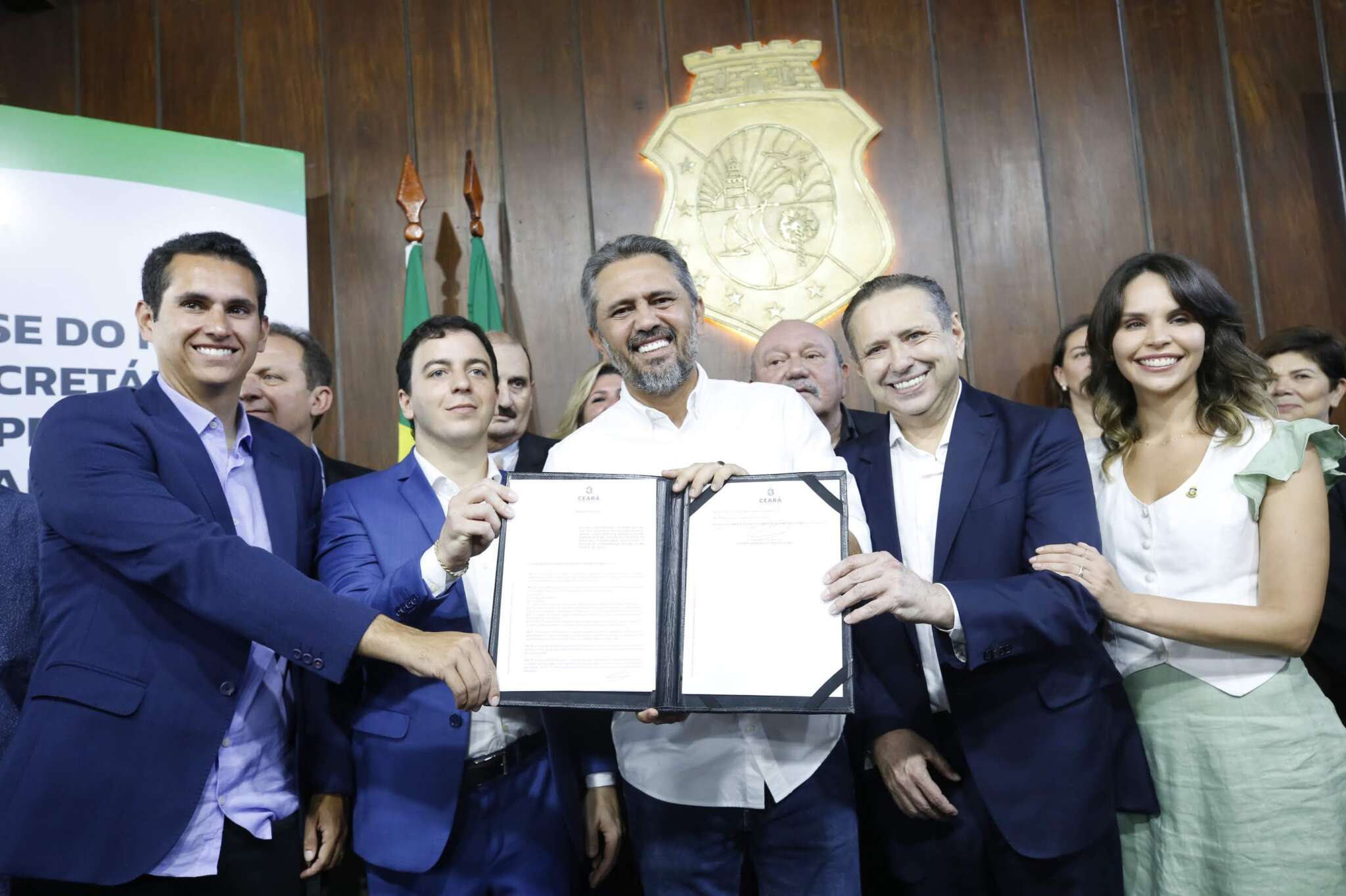 Célio Studart toma posse da primeira Secretaria da Proteção Animal do estado do Ceará