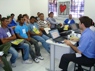 Egressos do sistema penitenciário participam de Conferência Livre
