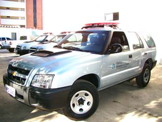 Sejus adquire dez carros novos para transporte de detentos