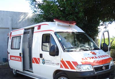 Ministério da Justiça entrega duas novas ambulâncias para o sistema penitenciário do Ceará