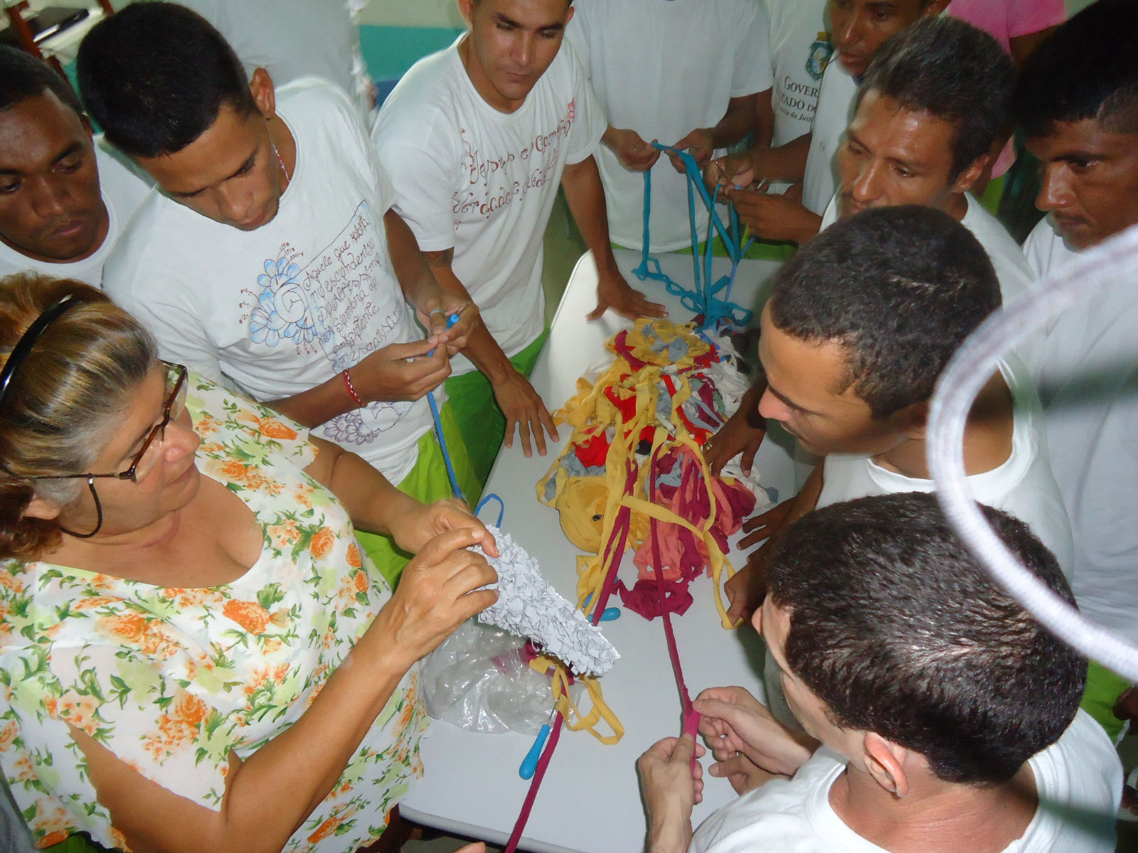 Dois cursos movimentam a rotina de 60 internos na CPPL II