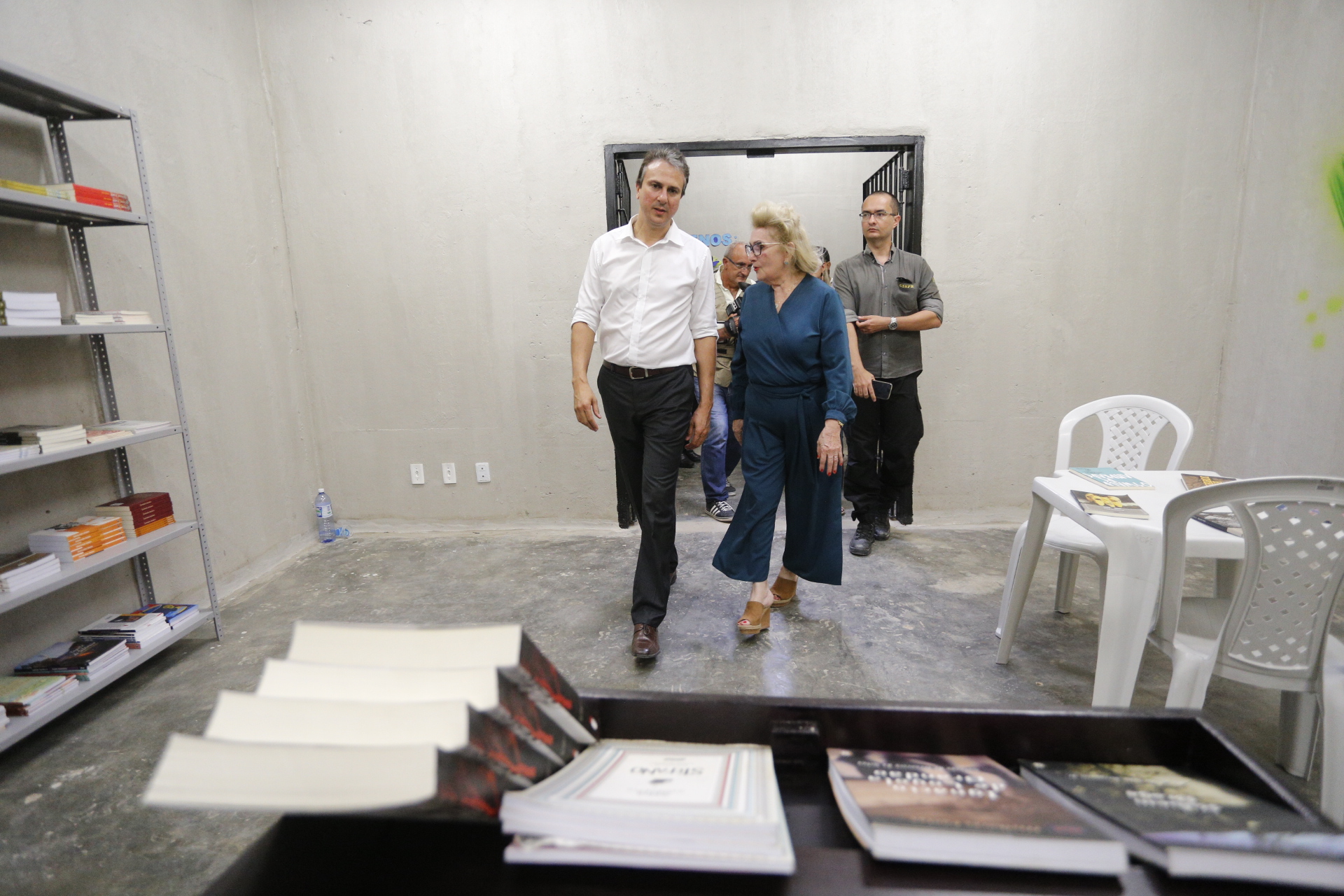 Centro de Detenção Provisória é inaugurado com meta de zerar presos em delegacias