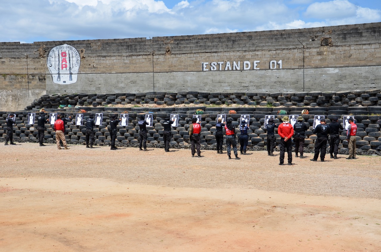 C.A.A.T qualifica 30 policiais na sua 40ª edição