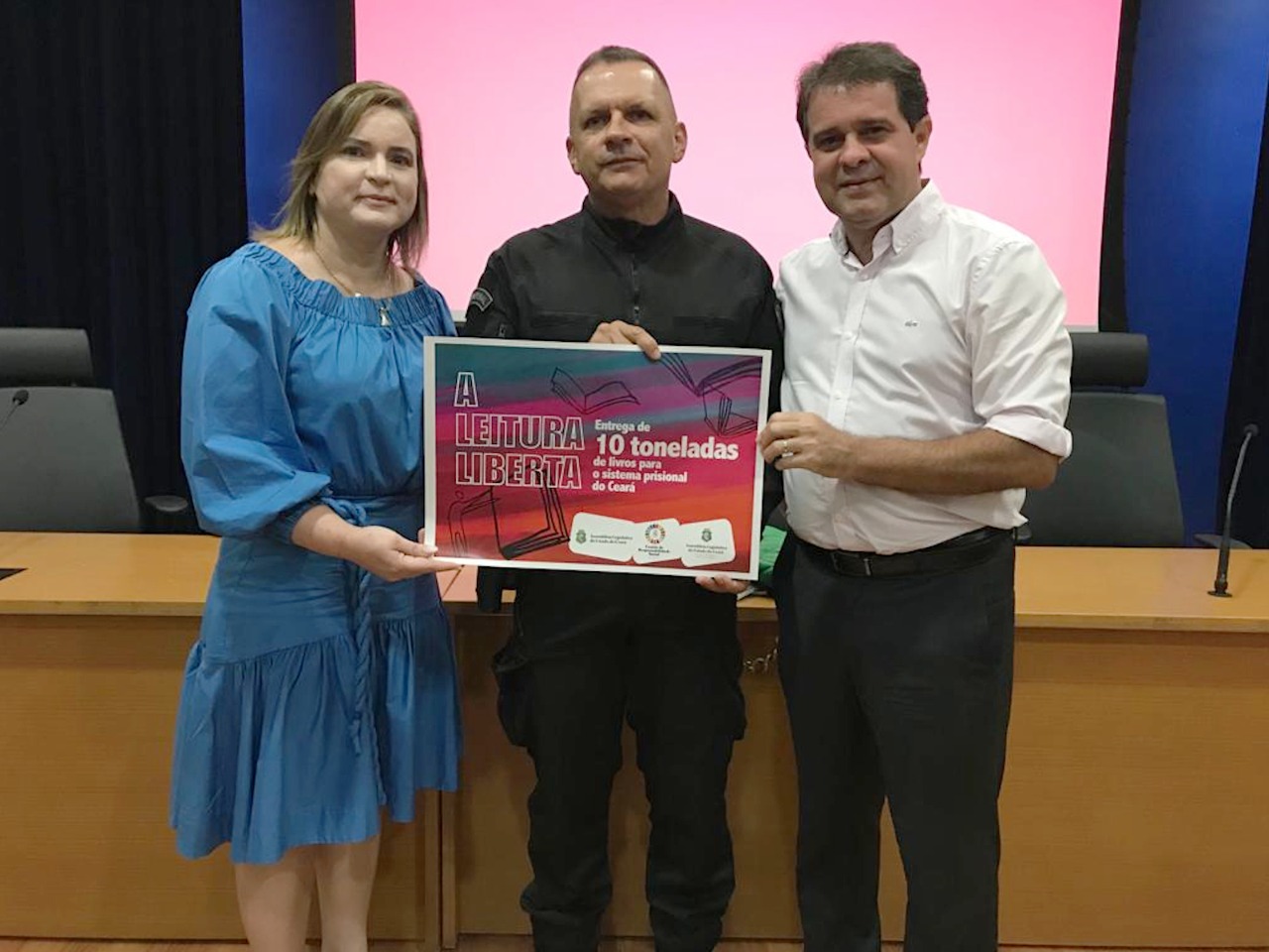 Campanha promovida pela Assembleia Legislativa do Estado do Ceará arrecada 10 toneladas de livros para o sistema prisional cearense