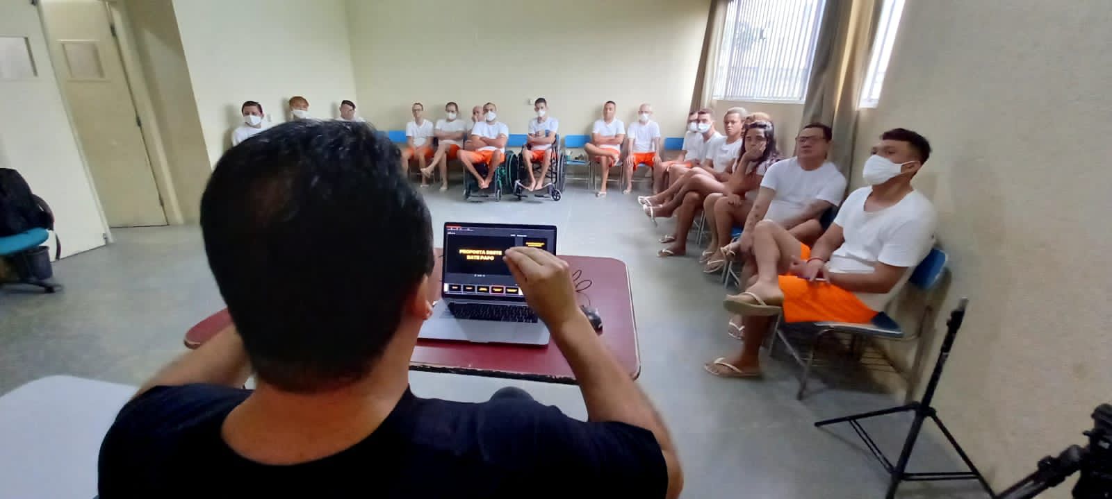 Ação voluntária promove curso de produção audiovisual para internos da Unidade Prisional Irmã Imelda Lima Pontes