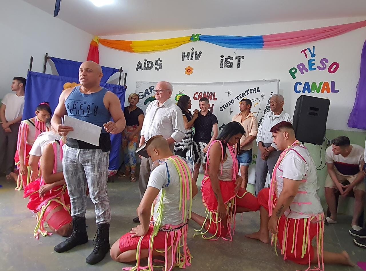 Internos da unidade prisional Irmã Imelda criam peça de teatro para conscientizar sobre o Dia Mundial de Combate à Aids