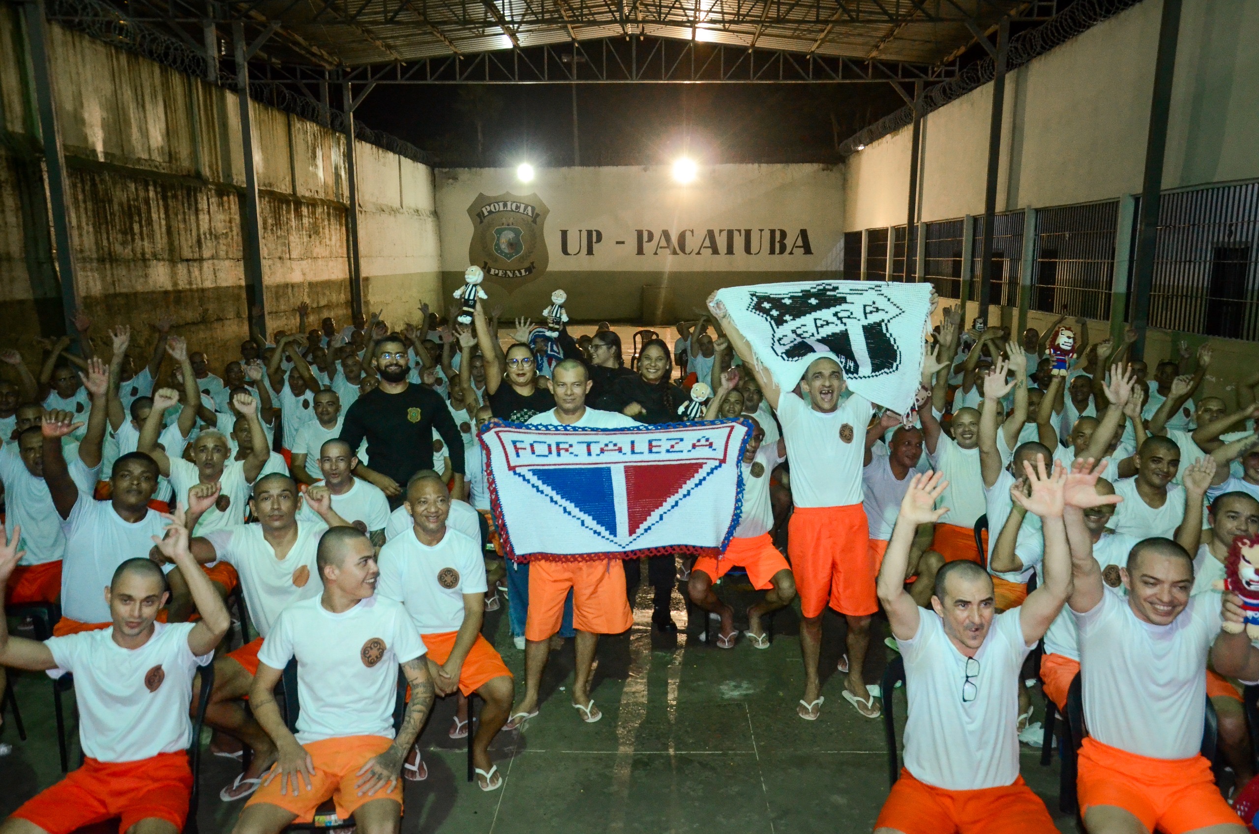 UP Pacatuba atinge marca de 500 internos no artesanato e promove transmissão do Clássico Rei para celebrar o avanço na ressocialização
