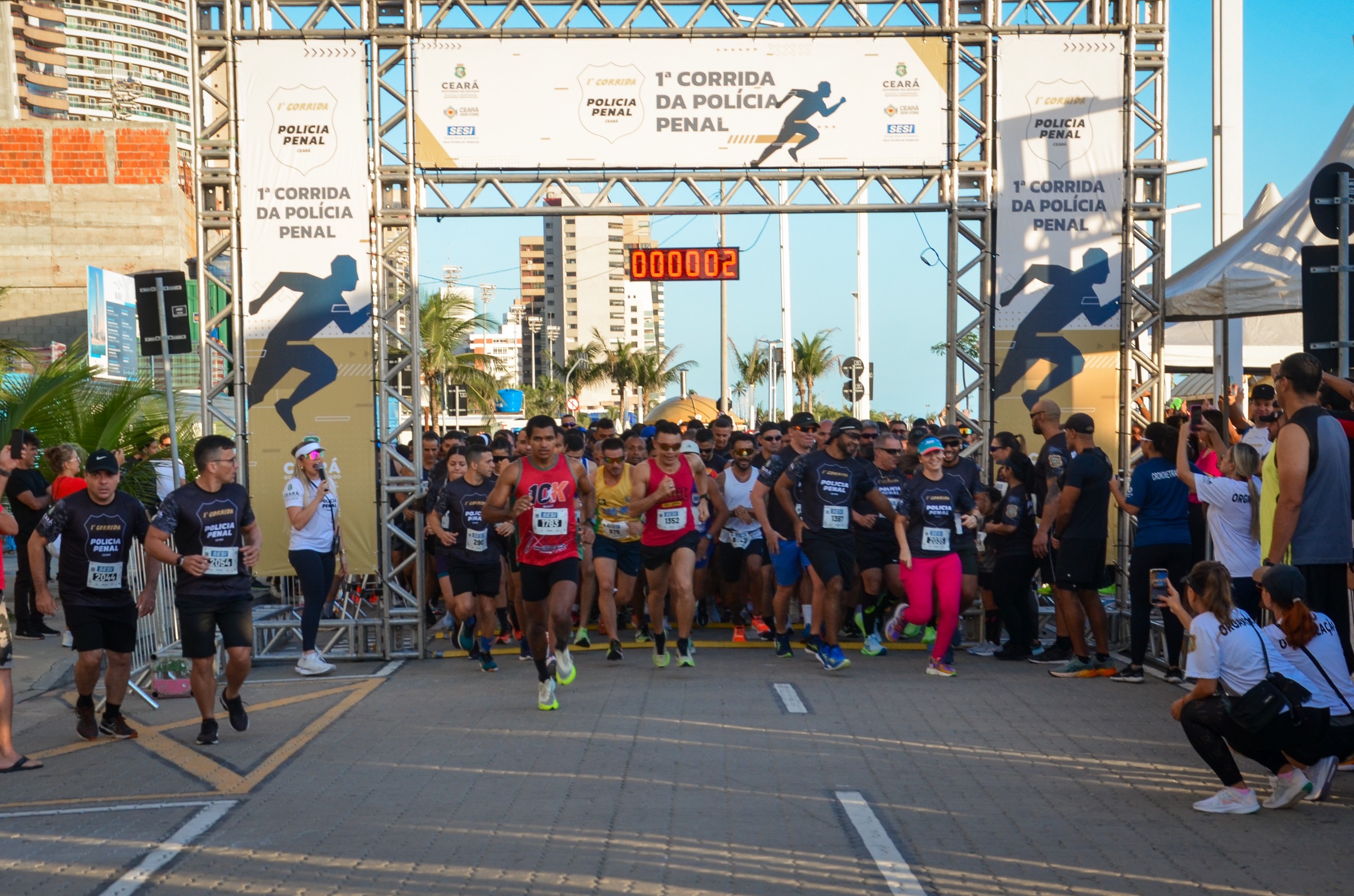 Alegria, integração e solidariedade marcam a 1ª corrida de rua da Polícia Penal do Ceará