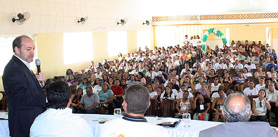 Arruda Bastos confirma que Regional do Crato terá 2 policlínicas