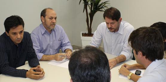 UTI e centro cirúrgico do Hospital do Cariri funcionam dia 20, anuncia governador