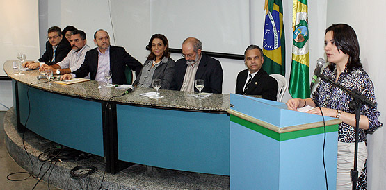 Primeiros especialistas fazem história na emergência do Ceará