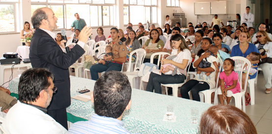 Semana do Aleitamento chama atenção para apoio à mulher
