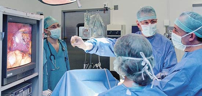 Hospital Geral César Cals inova em laparoscopia
