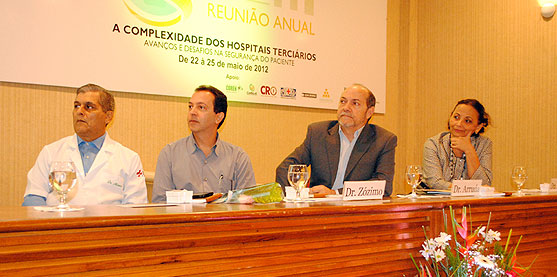 HGF comemora 43 anos e debate segurança do paciente