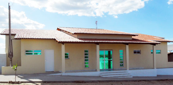 Palhano inaugura unidade do PSF construída com recursos do Estado