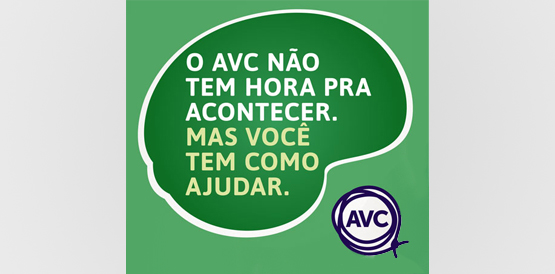 População aprende na Praça José de Alencar como prevenir AVC