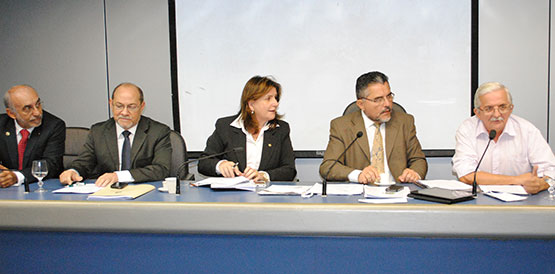 Começa pelo Ceará seminário nacional para reduzir mortalidade materna e infantil